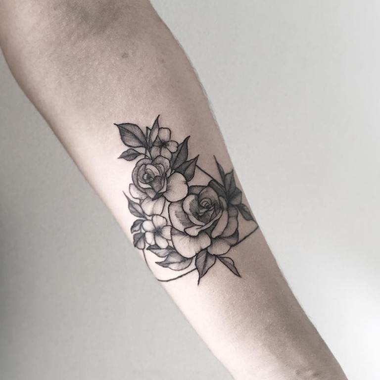 что означает татуировка треугольник