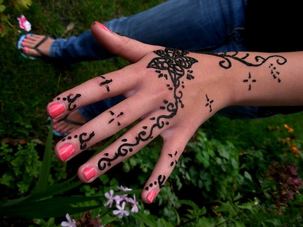 Cute Henna Hand Tattoo