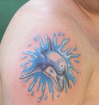 значение татуировки дельфина