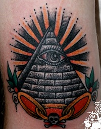 значение татуировки пирамиды